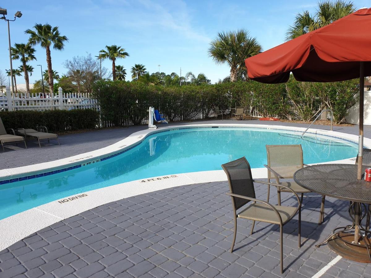 Hawthorn Extended Stay By Wyndham Kingsland Bagian luar foto